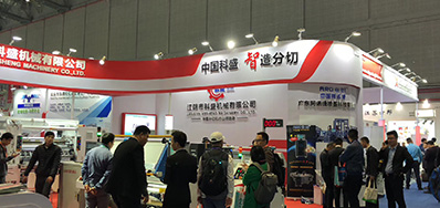 抖圈超高速喷码机上海展会最后一天，，，人气依然不减