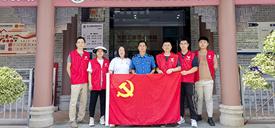 抖圈党支部丨“爱在一起，，，卫爱而行”慰问环卫工人活动