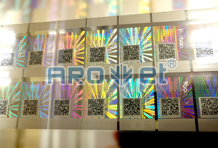 抖圈X1双头喷码装备在镭射防伪标签上的应用